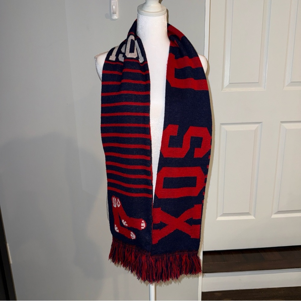 MLB Boston Red Sox Striped Knit Scarf 1901‎ Soft
